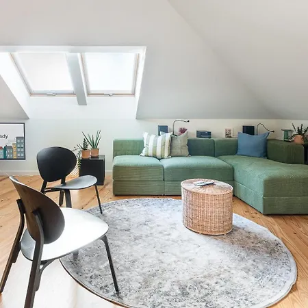 Guestready - Spacious And Modern W/ Skylight Lägenhet *