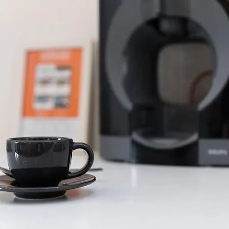 Guestready - Spacious And Modern W/ Skylight דירה