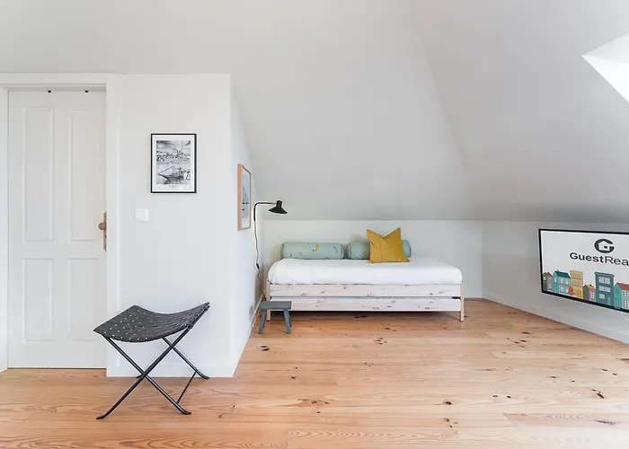 Guestready - Spacious And Modern W/ Skylight 公寓 *