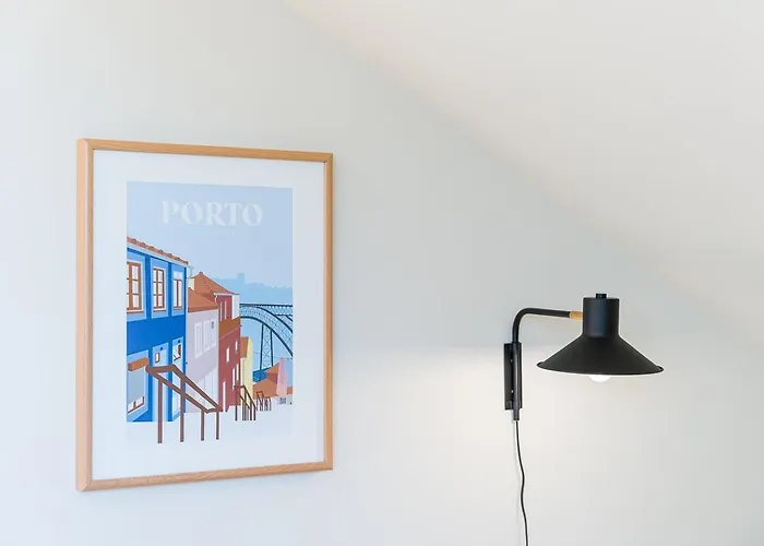 Guestready - Spacious And Modern W/ Skylight Porto