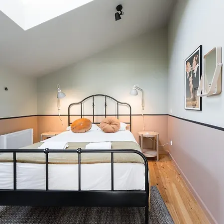 Guestready - Spacious&modern W/ Skylight *