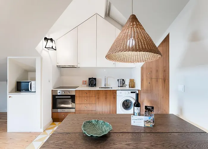 Guestready - Spacious And Modern W/ Skylight *